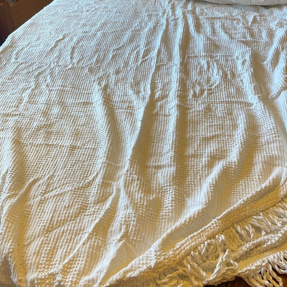 Vintage chenille bedspread